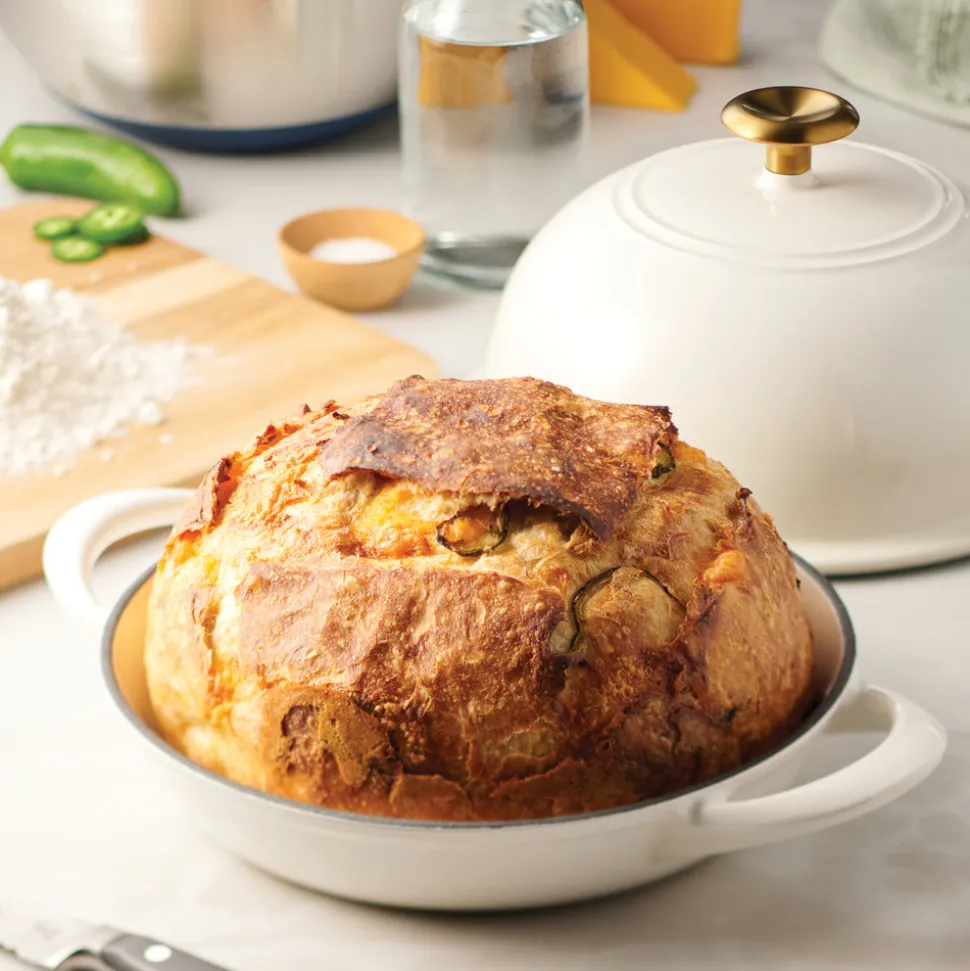 9.5 Inch Cast Iron Bread Oven