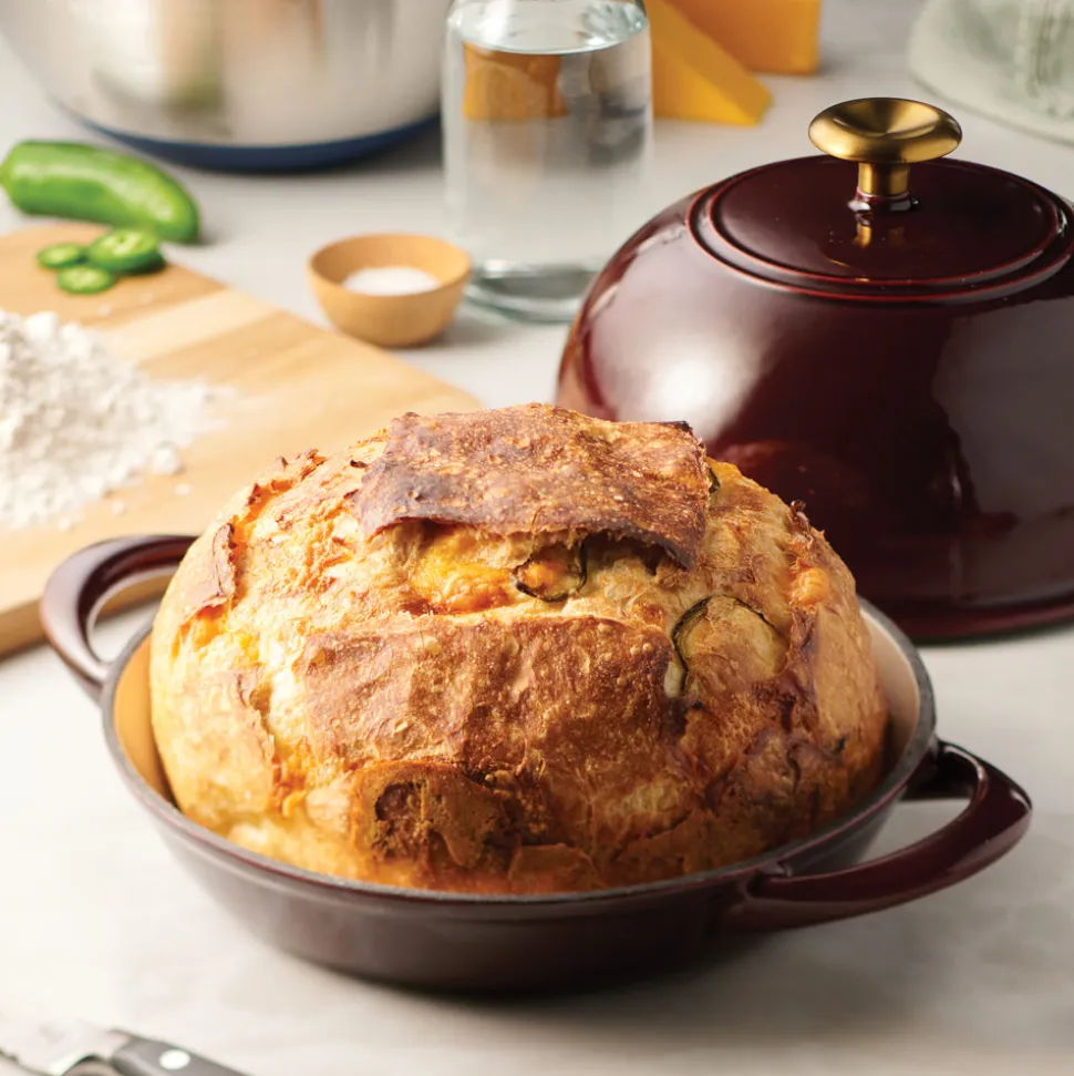 9.5 Inch Cast Iron Bread Oven
