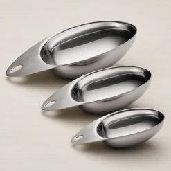 6 Piece Stainless Steel Covered Canister and Scoop Set