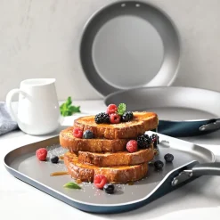 Primaware 18 Piece Nonstick Cookware Set