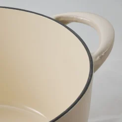 7 Quart Cast Iron Dutch Oven