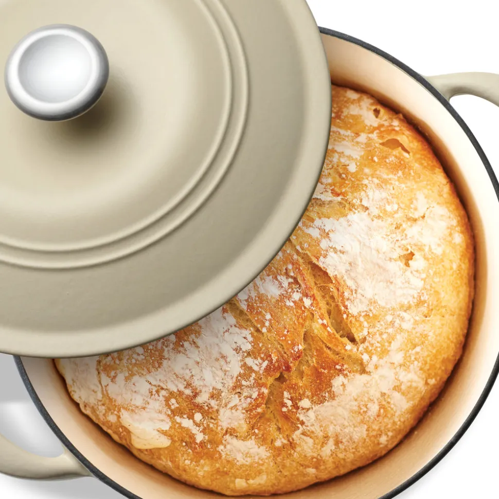 7 Quart Cast Iron Dutch Oven