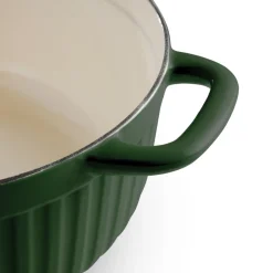 7 Quart Fluted Enameled Cast Iron Dutch Oven