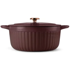 7 Quart Fluted Enameled Cast Iron Dutch Oven