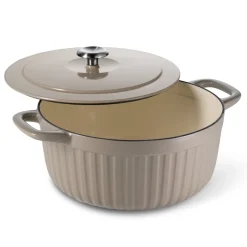 7 Quart Fluted Enameled Cast Iron Dutch Oven