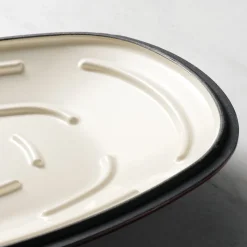 7 Quart Oval Enameled Cast Iron Dutch Oven