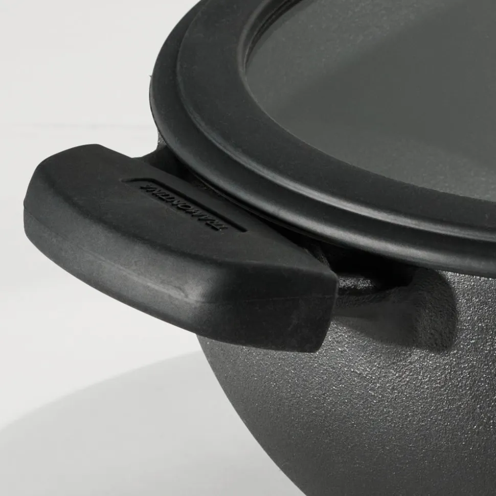 Utsava Pre-Seasoned Cast Iron Kadai with Lid